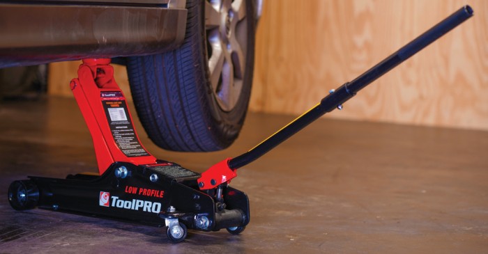 ToolPRO 1600kg Low Profile Jack