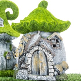 Flocked+Garden+Decor+-+House