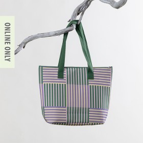 Outsidings-Havana-Checker-Beach-Bag on sale