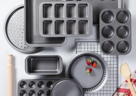 Kates-Kitchen-Mastercraft-Bakeware on sale