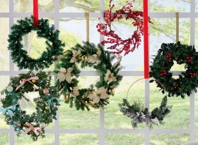 Jolly+%26amp%3B+Joy+Wreaths