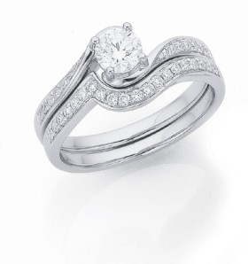 18ct-White-Gold-Diamond-Bridal-Set on sale