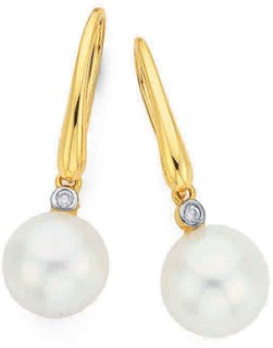 9ct+Freshwater+Pearl+%26amp%3B+Diamond+Earrings