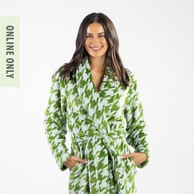 Amparo+May+Houndstooth+Blue+%26amp%3B+Green+Plush+Robe
