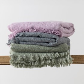 Design+Republique+Bianca+Throw
