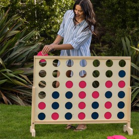 Giant+4+in+a+Row+Game