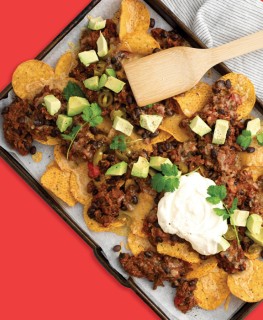 Beef%2C+Bean+and+Corn+Nachos+Tray+Bake