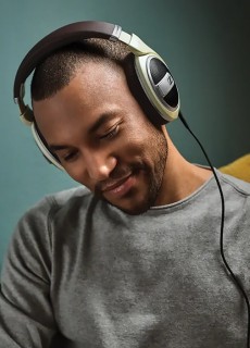 Sennheiser-HD599-Audiophile-Headphones on sale