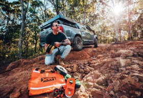 XTM+4x4+Accessories+7+Pce+Recovery+Kit