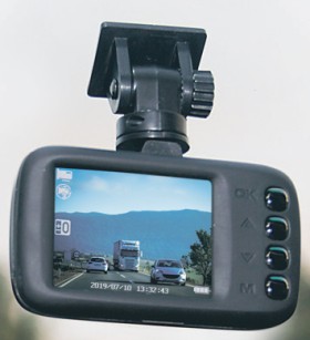 XView-1080P-Full-HD-Dash-Cam on sale