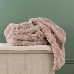 Design+Republique+Grove+Faux+Fur+Blankets