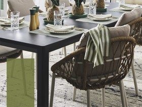Mimosa+%26lsquo%3BCordoba%26rsquo%3B+Aluminium+Dining+Table+in+Charcoal