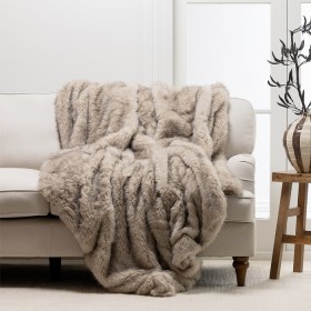 Design+Republique+Arctic+Faux+Fur+Blanket
