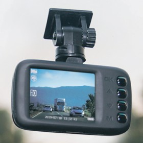 XView-1080P-Full-HD-Dash-Cam on sale
