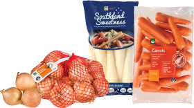 Woolworths-Carrots-or-Brown-Onions-15kg-Parsnips-500g on sale