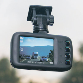 XView-1080P-Full-HD-Dash-Camera on sale